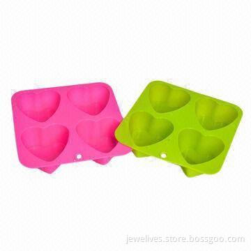 Silicone Cake Mold with Heart-shaped Design